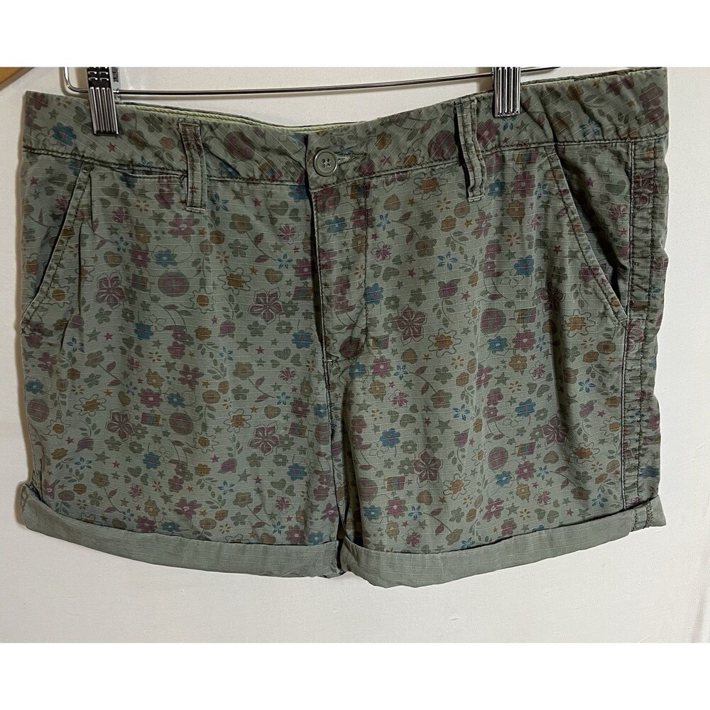 Women’s shorts size 12 cuffed Floral Print Green hippie Boho Pockets Retro B